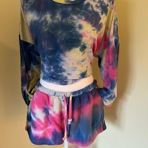 White Mark large 2 piece shorts sweatshirt cotton Tie-dye